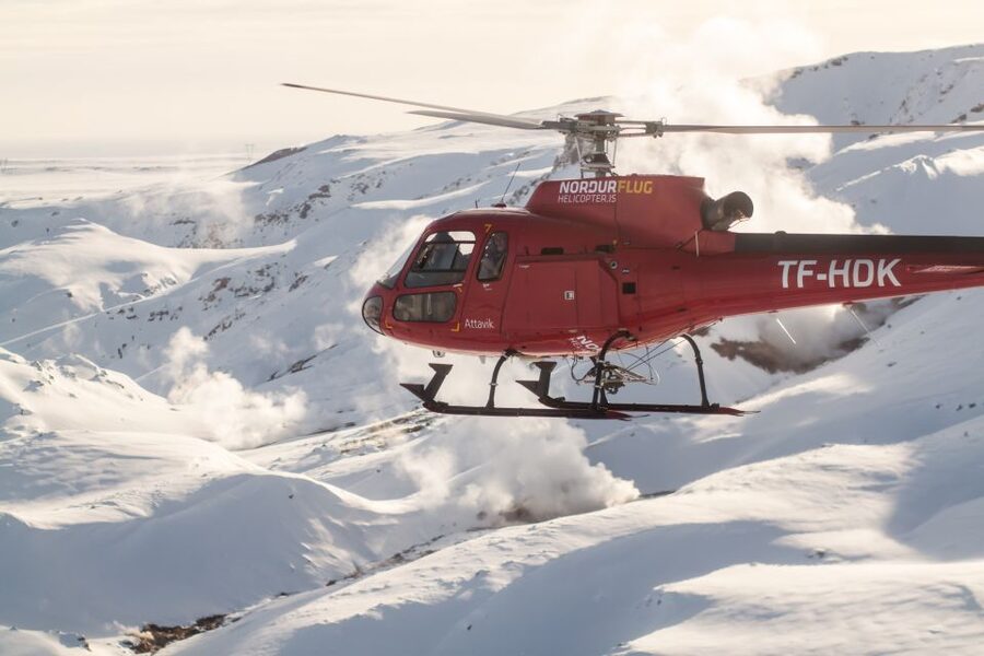1-Hour Helicopter Tour in Iceland: The Geothermal Tour - Small-group flying and the pilot’s role