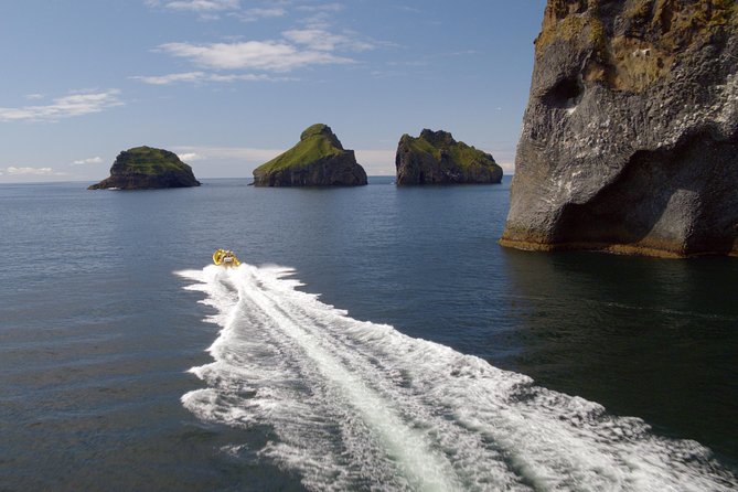 1-Hour Small Group Sightseeing Boat Tour in Vestmannaeyjar - Leaving from Tangagata 7 in Vestmannaeyjabær