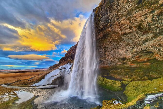 10 Days Iceland Ring Road In-depth Private Tour - North Iceland mixes towns, volcanoes, and open country