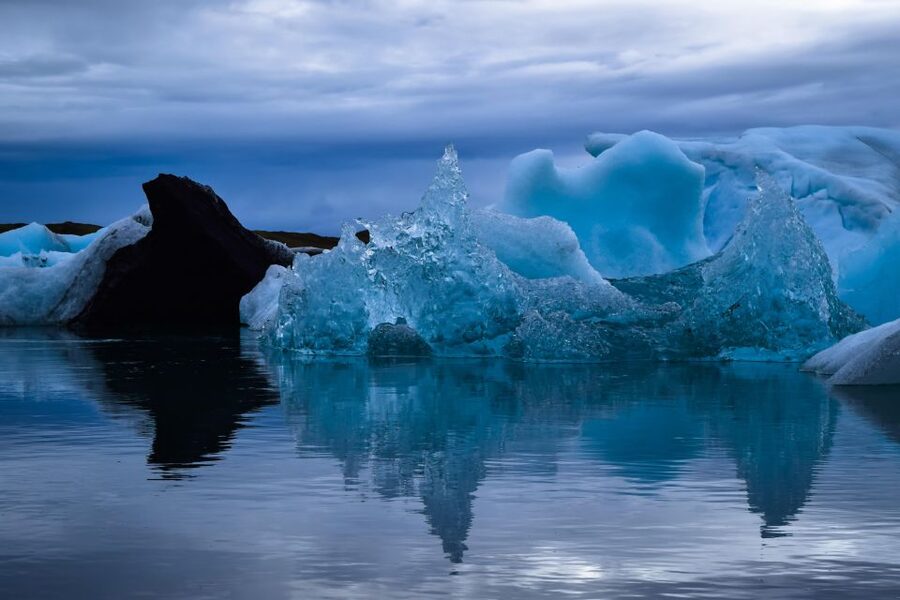 2 Day Summer Iceland Tour to South Coast - Jokulsarlon and the amphibian boat ride