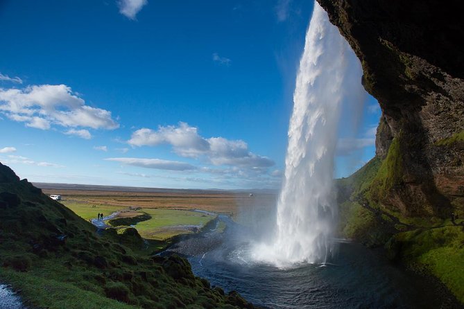 3 Days Tour - Golden Circle, Southcoast & Jökulsárlón Glacier Lagoon - Who should book this tour?