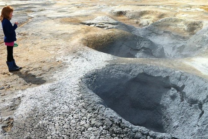 7 Day Around Iceland Tour- PRIVATE TOUR - Golden Circle sights with a personal guide