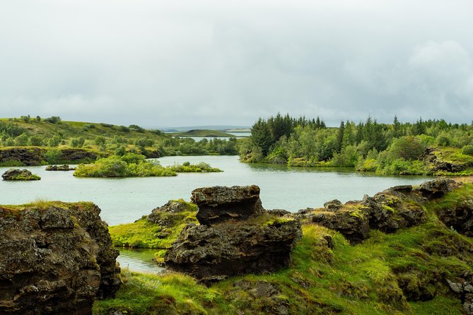 7-Day Small Group Journey Around Iceland - Hotels, meals, and life on the coach
