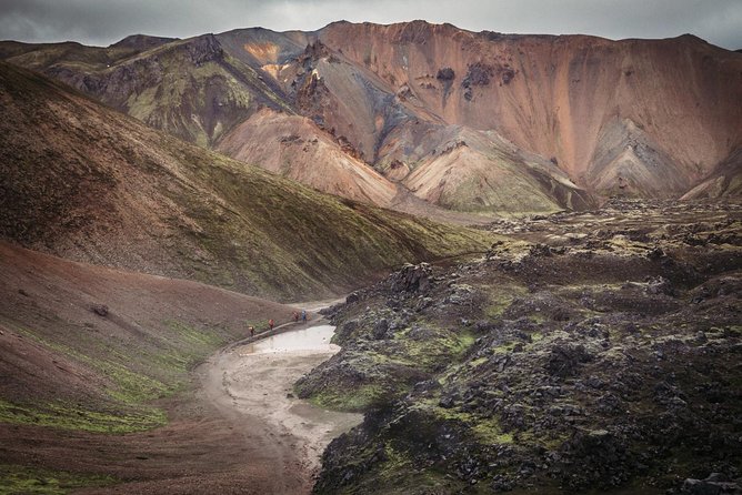 Adventure in Landmannalaugar and Hot Springs - Reykjavík & Hella - The three-hour walk up Brennisteinsalda