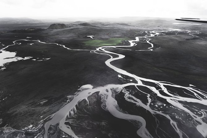 Airplane tour over black sands and riverbeds from Skaftafell - What the Price Buys You
