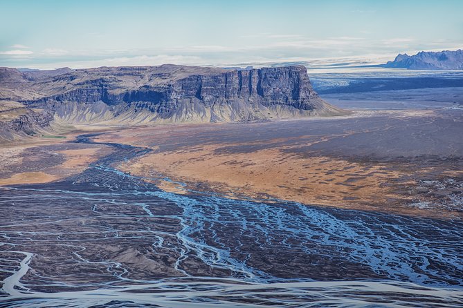Airplane tour over black sands and riverbeds from Skaftafell - Weather, Runway Conditions, and Backup Plans