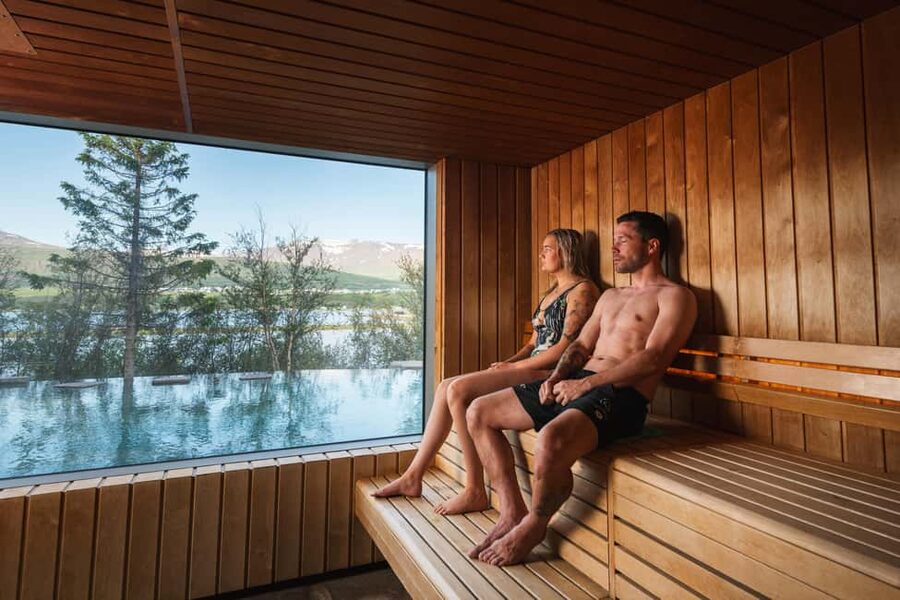 Akureyri: Forest Lagoon Entrance Ticket - The dry Finnish sauna and 11°C cold plunge