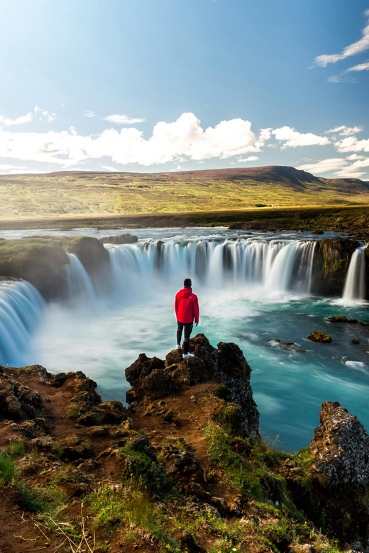 Akureyri Port: Godafoss Waterfall Guided Tour with Pickup - The guide and the value of a short tour