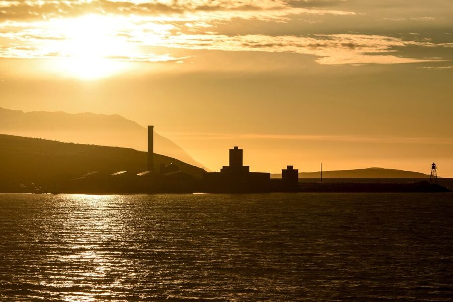 Akureyri: Whale Watching in the Midnight Sun - Should you book the Akureyri midnight sun whale tour?