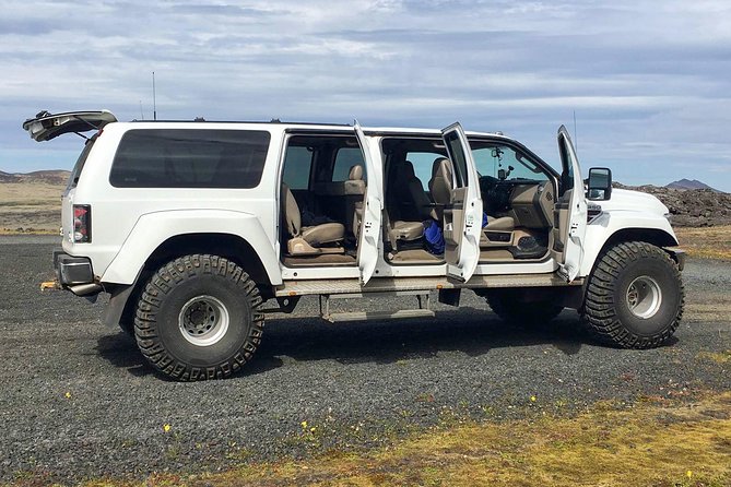 Askja & Holuhraun, Super Jeep Day Tour from Lake Myvatn - Drekagil, the Dragon Canyon lunch break