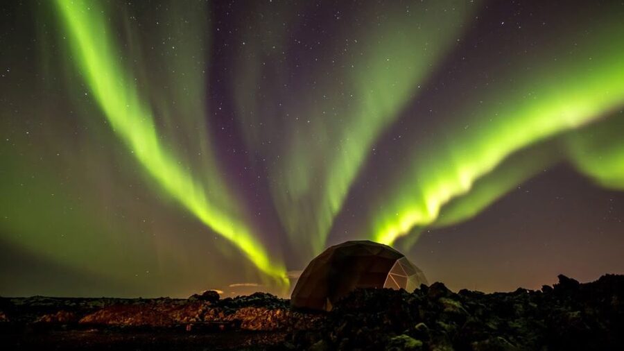 Aurora Basecamp: Northern Lights Nighttime Observation Tour - Arriving by Car or Taxi