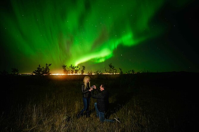 Award Winning Private Northern Lights Tour with All Inclusive - Photography help without the usual stress