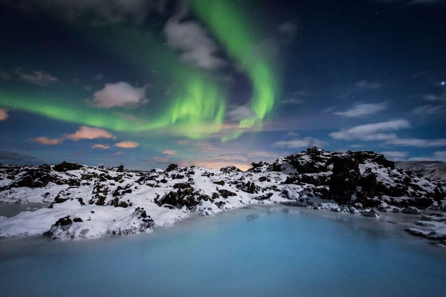 Blue Lagoon: Admission Package with Drink, Towel, and Mask - The silica mask bar and included drink