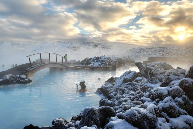 Blue Lagoon, Included Premium Admission and Private transfer in a new Mercedes Benz V-class - Why the private transfer changes the day