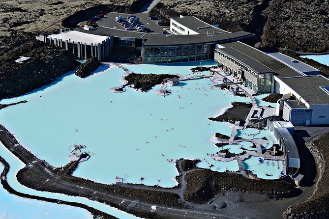Blue Lagoon Return Bus Transfer from Reykjavik - Who will get the most value