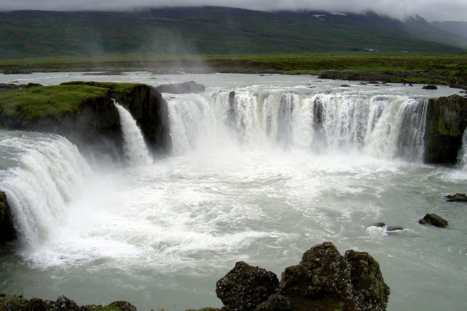 Day Trip to Lake Mývatn And The Nature Baths from Akureyri - Why this North Iceland day trip works