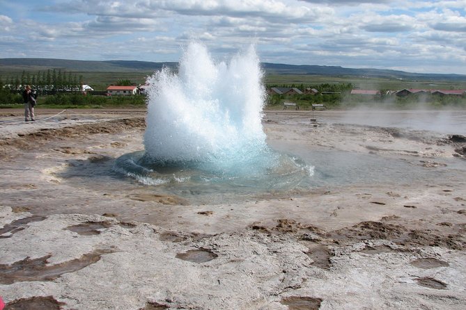 Day Trip to the Golden Circle and Blue Lagoon from Reykjavik - The guide makes the biggest difference