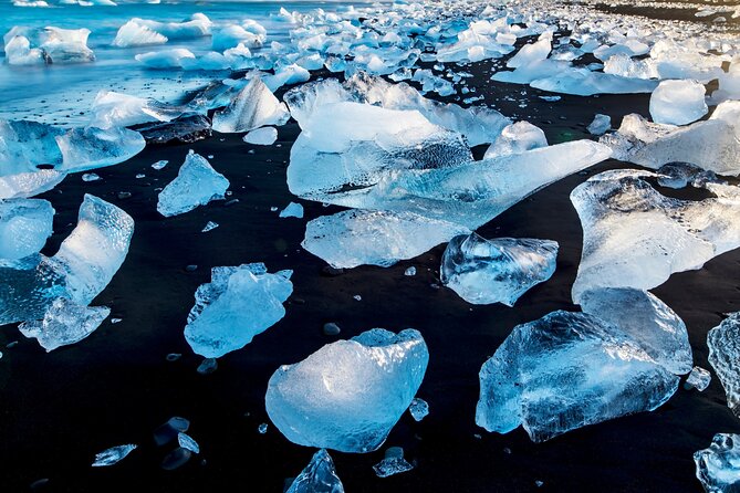 Diamond Beach & Jökulsárlón Floating Glacier Guided Day Tour - The real appeal of a private glacier day