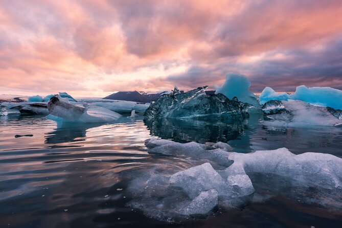 Diamond Beach & Jökulsárlón Floating Glacier Guided Day Tour - Diamond Beach and the black sand