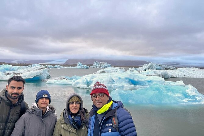 Diamond Beach & Jökulsárlón Floating Glacier Guided Day Tour - What the long drive means for your day