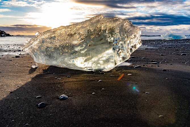 Diamond Beach & Jökulsárlón Floating Glacier Guided Day Tour - Who gets the best value from this tour