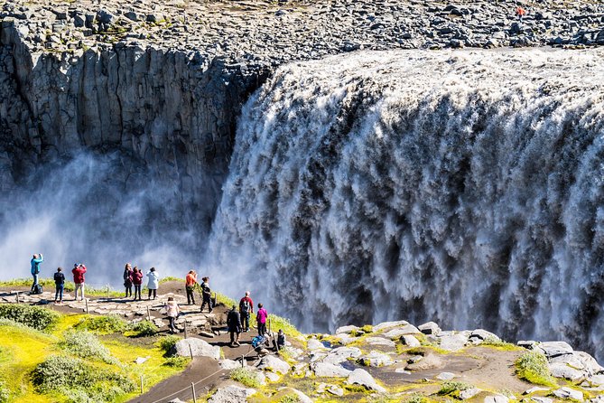 Diamond Circle Day Tour from Akureyri - Selfoss and the two national parks add scale