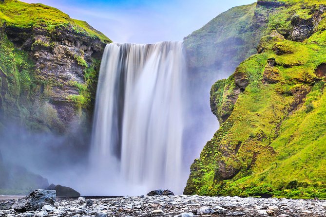 Exclusive Icelandic Adventure: Golden Circle and South Coast - Efstidalur II brings lunch to the farm
