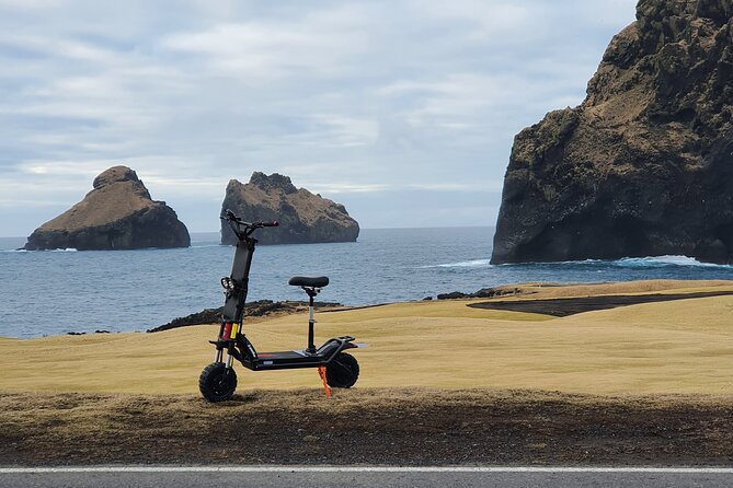 Eyjascooter volcano tour in Westman Island - Getting Comfortable on the Kaabo Wolf Warrior 11