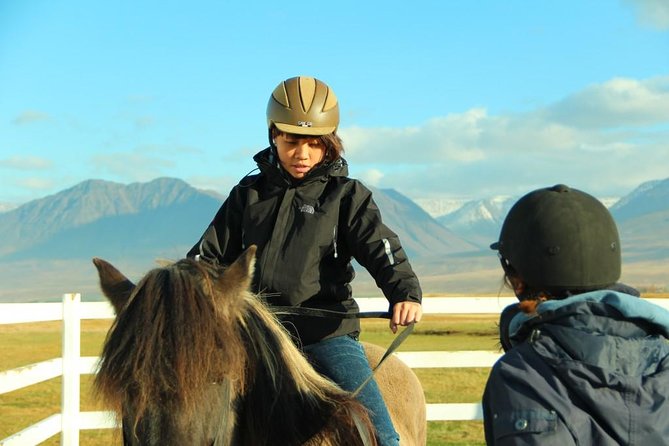 Family Friendly Horse Riding Tour in Skagafjörður - Staying warm in Icelandic weather
