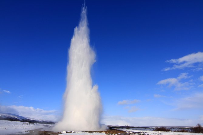 Fontana Geothermal Spa and Golden Circle Tour From Reykjavik - Fontana Spa at Lake Laugarvatn