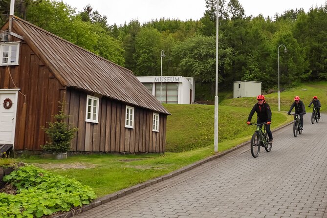 Forest Lagoon Ebike Tour Akureyri - The return through Akureyri’s old town