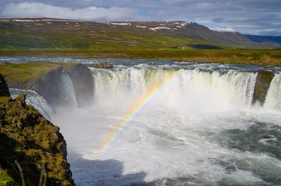 From Akureyri: Goðafoss Express Minibus Tour - Meeting the minibus at Tangabryggja harbor