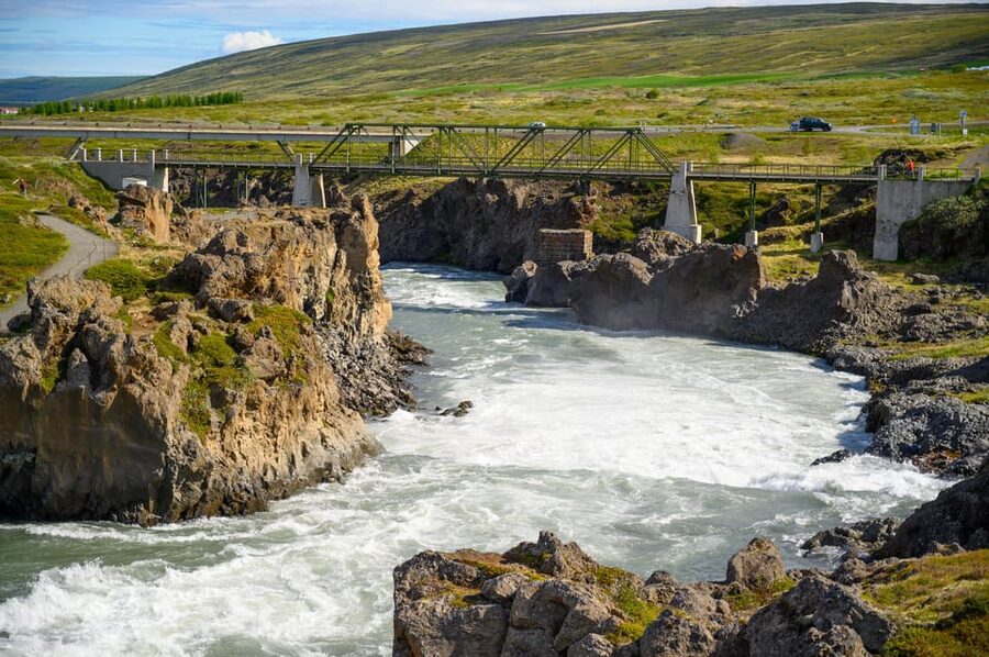 From Akureyri: Goðafoss Express Minibus Tour - Is $126 a fair price?