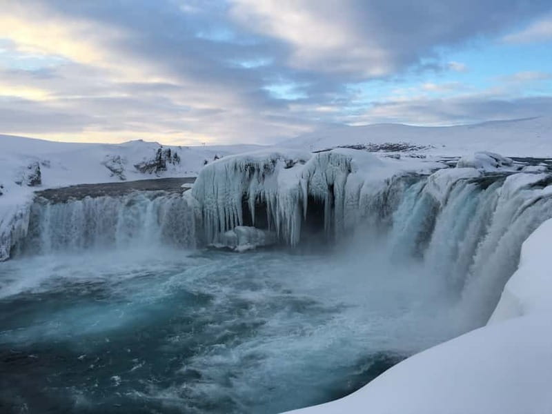 From Akureyri: Lake Mývatn and Godafoss Cruise Ship Day-Trip - Why this five-hour trip works for cruise passengers