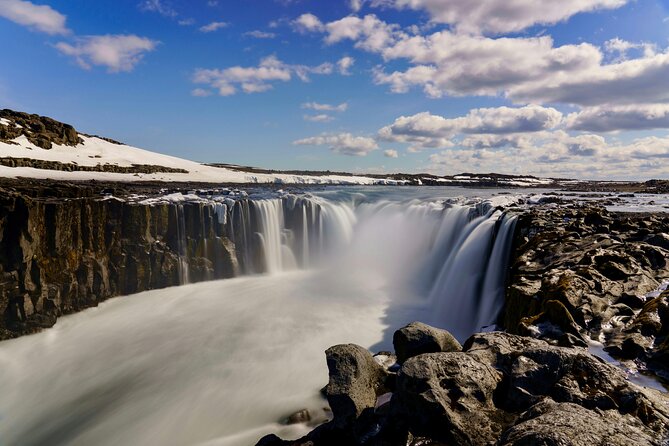 From Akureyri Port: Godafoss Waterfall Tour for Cruise Ships - The drive from Akureyri through northern Iceland