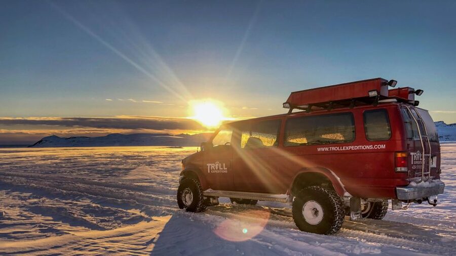 From Jökulsárlón: Crystal Blue Ice Cave Super Jeep Tour - Photography in low, strange light
