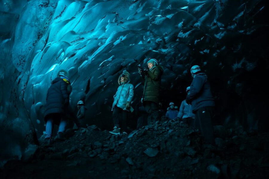From Jökulsárlón: Vatnajökull Glacier Blue Ice Cave Tour - Walking across Breiðamerkurjökull to the cave entrance
