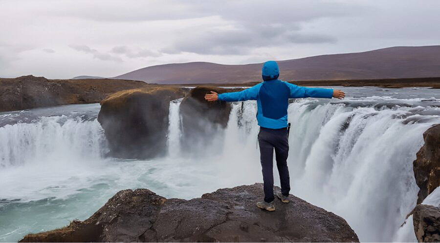 From Keflavik Airport: Private Golden Circle Tour in Iceland - A private vehicle changes the pace of the day