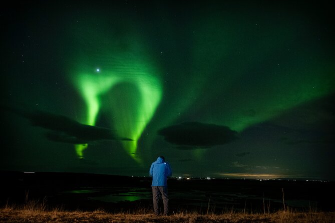 From Reykjavik 4x4 Minibus Northern Lights with Photo and Cocoa - The included photo and what it adds