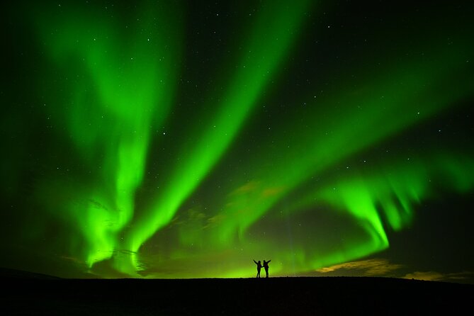 From Reykjavík: Evening Lava Tunnel Tour and Northern Lights Tour - Chasing the Northern Lights after the cave