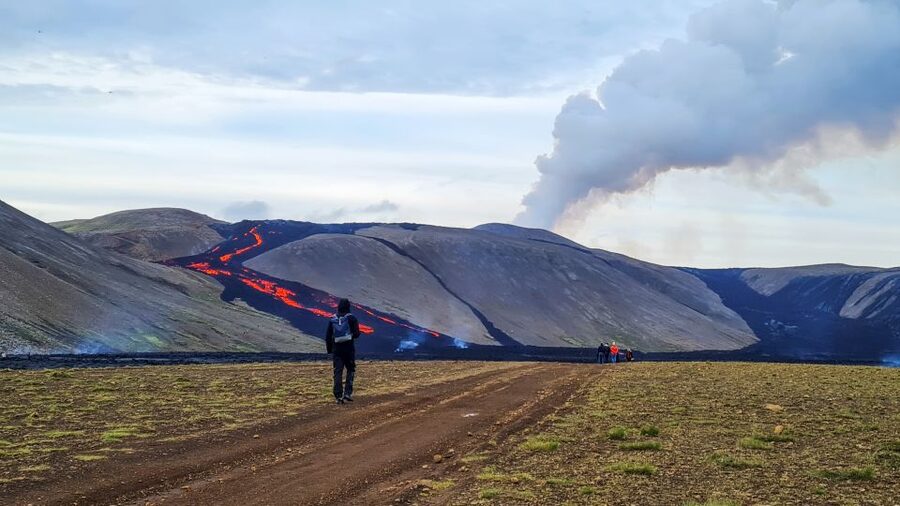 From Reykjavík: Fagradalsfjall Volcano Hike with Geologist - Reading the lava fields with a scientist