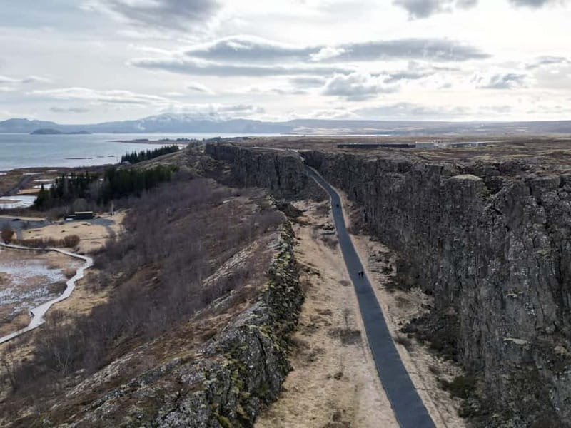 From Reykjavik: Fire And Ice Helicopter Tour with 2 Landings - Practical details to keep in mind