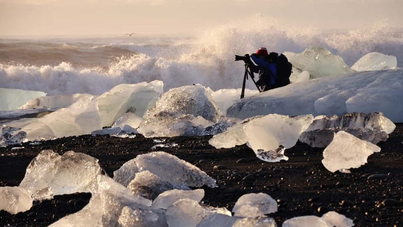 From Reykjavik: Glacier Lagoon and Fjaðrárgjúfur Canyon Tour - The south coast drive: scenic, but not a quick transfer