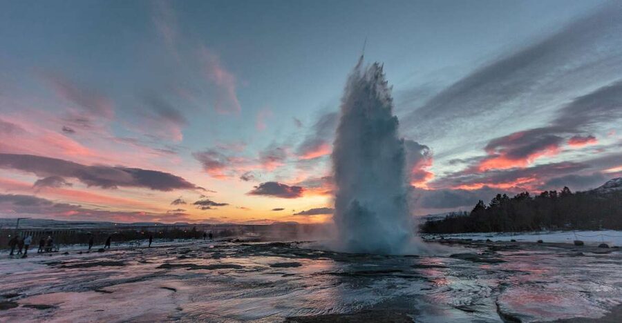 From Reykjavik: Golden Circle and Lava Caving Adventure - Raufarhólshellir: the day’s most unusual stop