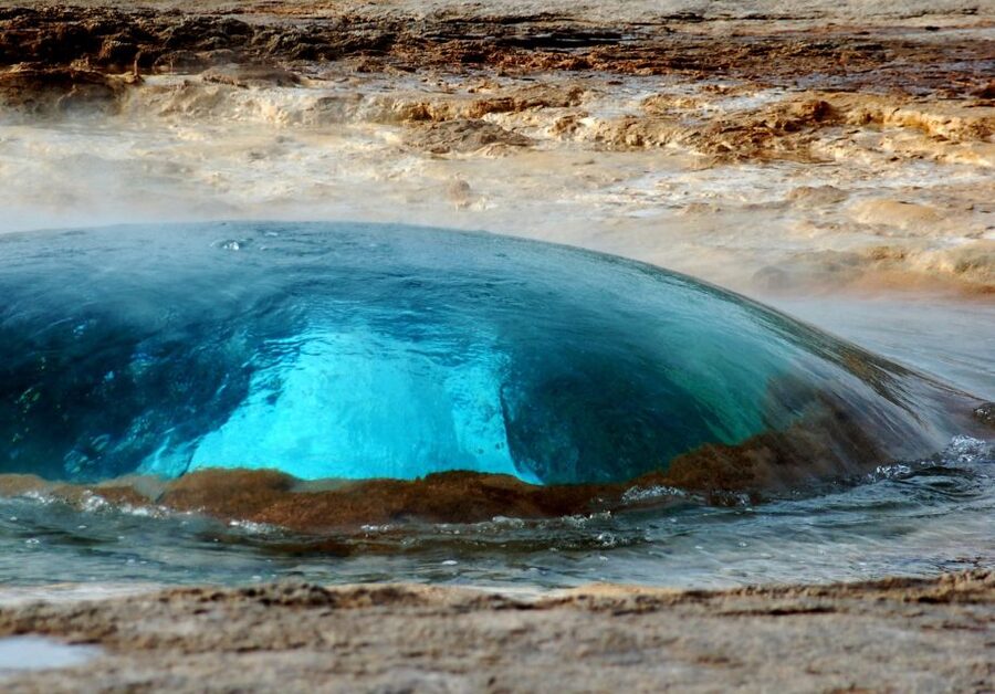 From Reykjavik: Golden Circle & Secret Lagoon Guided Tour - Who should book this experience?