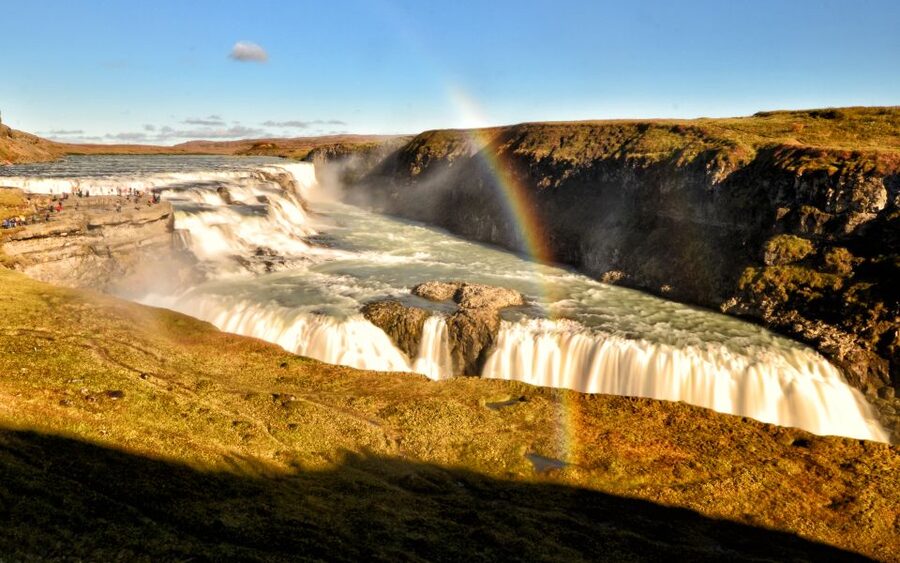 From Reykjavik: Golden Circle & Secret Lagoon Guided Tour - What the guides add between the sights