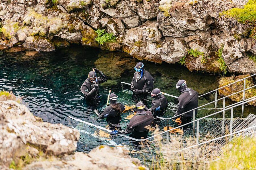 From Reykjavík: Golden Circle Tour and Silfra Snorkeling - Þingvellir National Park and the meeting of continents
