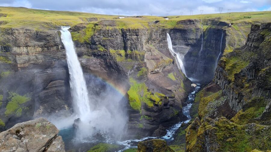 From Reykjavik: Highlands Jeep Tour & Landmannalaugar Hike - Háifoss and the canyon cut by Fossá