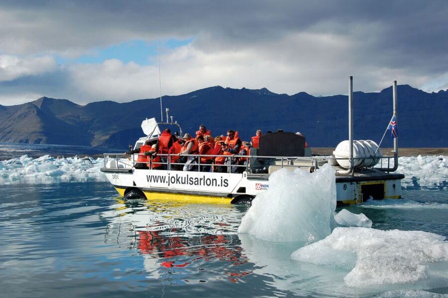 From Reykjavik: Jökulsárlón Glacier Lagoon and Diamond Beach - Vik adds a useful food and rest break