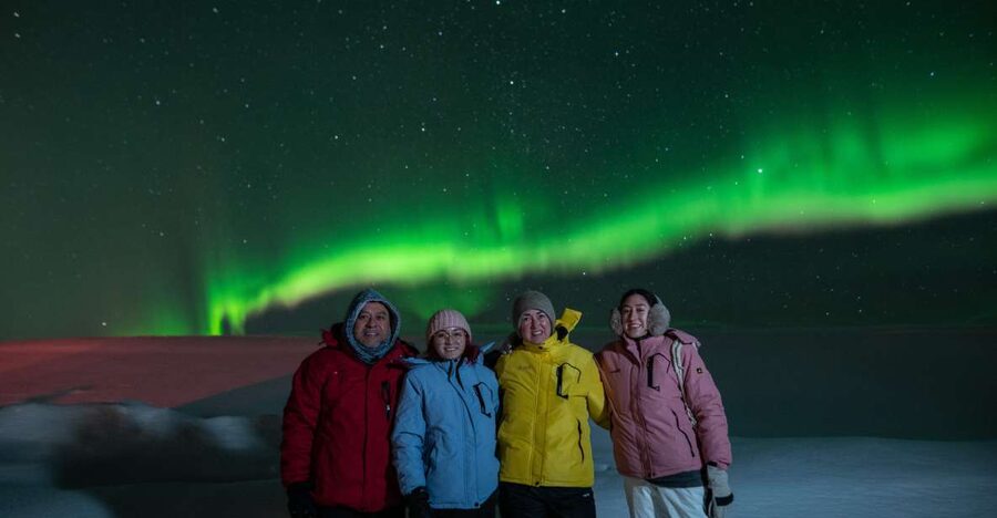 From Reykjavik: Northern Lights Guided Tour with Photos - Key points before you book